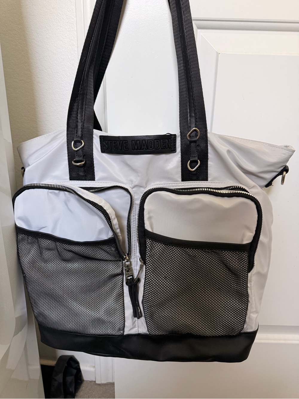 Steve Madden White and Black Messenger Tote with Front Mesh Pockets